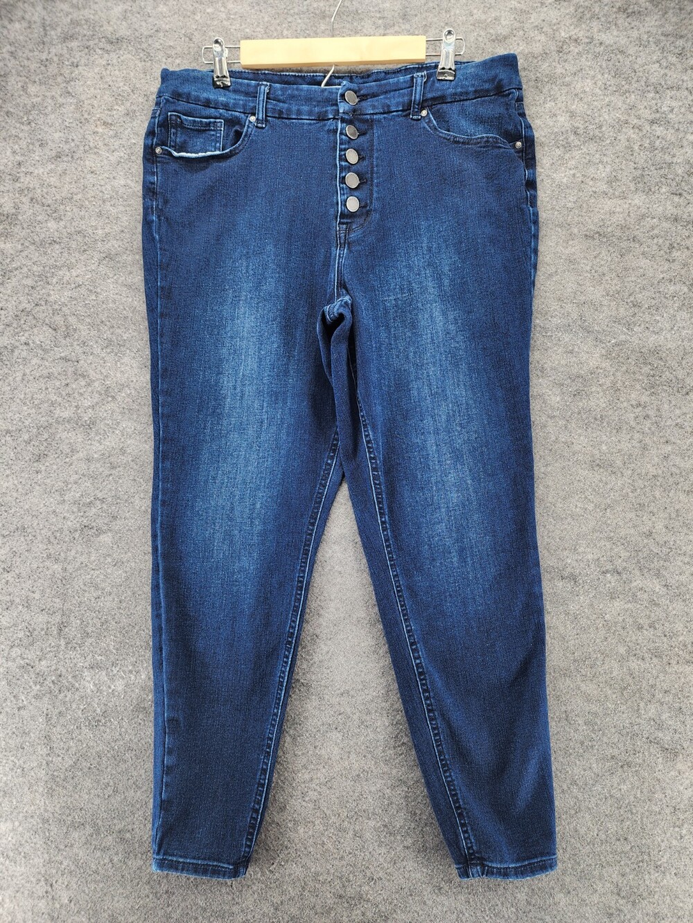 M Jeans by Maurices Jeans Large Tapered Blue Denim Button Fly